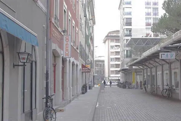 Appart'Hotel Residence Dizerens Geneva 2*,
